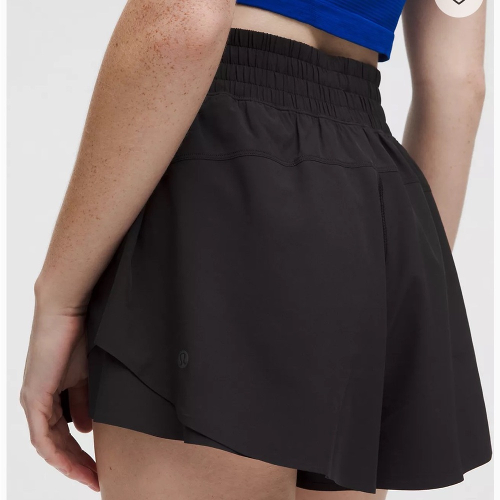 Lululemon NWT Shake It Out High-Rise Running Short 2.5" size XS Black - Picture 10 of 13